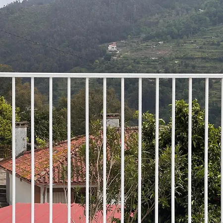 Ferienhaus Casa Amarela Do Douro Rooftop Escape Sande (Porto)
